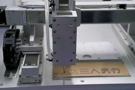 多軸聯(lián)動寫字機(jī)